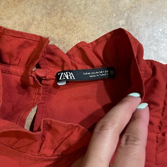 Zara | Ruffle Peasant Top Size; Small - Picture 3 of 4
